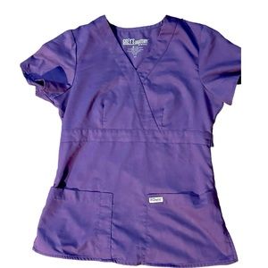 Greys Anatomy V Neck Women’s Scrub Top size XS Purple